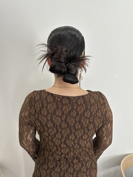 ソソ(soso.) 360°可愛いヘアアレンジ【タイトカチモリヘア】