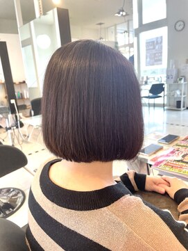 イリス(Hiris) あご下ボブ