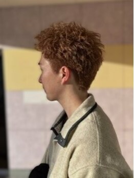 学生からビジネスマン、ご年配の方まで年齢問わずご来店頂けるサロン☆清潔感のあるスタイルで好印象に♪