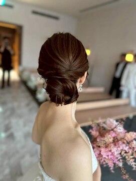 ミザリー(MISERY) シニヨン