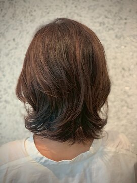 DAMANI 表参道 髪質改善/ヘッドスパ/ハイライト/白髪染め/白髪ぼかし/縮毛矯正 似合わせカット/ミディアムレイヤーカット[表参道駅]