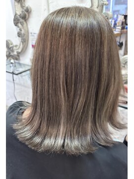 ルミエ ヘアサロン 経堂店(Lumie hair salon) イルミナ白髪ぼかしカラー×外ハネボブ