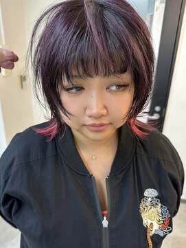 ヴェルデ(Verde) ウルフカット×デザインカラー