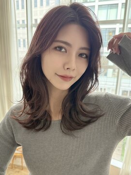 バイオレット 表参道店(Violet) 韓国くびれミディ/レイヤー/センター分けシースルーバングtk51