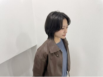 Rellow 大井町【リロウ】大人女性向けサロン/髪質改善/ショートボブ/レイヤーカットの写真/飾らない自分に似合うショートボブ。お財布に優しい価格で叶える、大人女性のまとまる美シルエット。