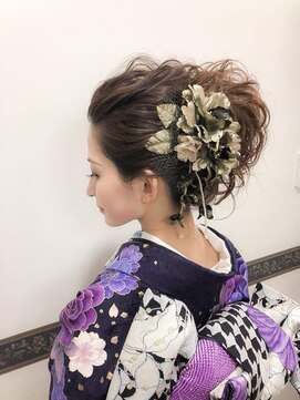 ヘアメイク シュシュ(Hair make chou chou) オールバッククールノットヘアセット【chou-chou 北林夏実】