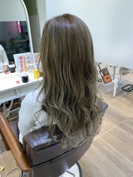 ミリア 茅ヶ崎店(Mirea) 【ナチュグラ】イルミナカラー