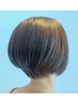ヘアメイク ジール 羽黒店 ふんわりショート