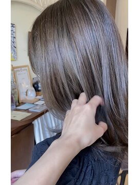 ミチタ(michita) 控えめレイヤーに秋色オリーブ【michita】