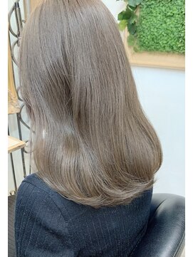 アリュウル 表参道(ALLURE) 【ブリーチなし】アッシュベージュ　透明感　アッシュ　ベージュ