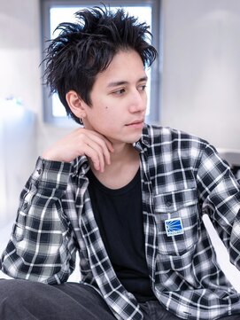 ユウ 渋谷(U) アッシュブラック/マッシュパーマ/刈り上げ/ツーブロック