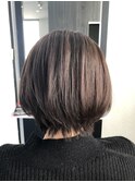 ショートボブ