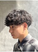 波巻きスパイラルパーマ前下がりマッシュ　京都河原町四条