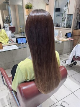 エム インターナショナル 春日部本店(EMU international) ツヤで魅せる！小顔ストレート