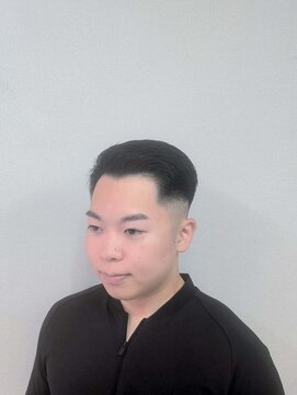 ヘアーソユーズ(HAIR SOYUZ) サイドパートフォーマルスキンフェードスタイル