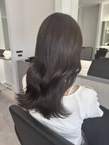 ナンバー 竪町(number+)&nbsp;10代20代30代大人かわいい暗髪艶感ヨシンモリくびれミディアム