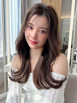 ラルユー 金山(LallYou) 外ハネが叶える抜け感のある大人ヘア