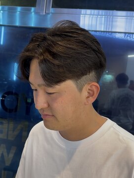 アンサー 千葉中央(UNSER prod by THE DAY) 刈り上げセンターパート/メンズニュアンスパーマ