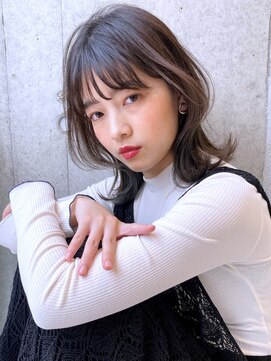 ラダ(Lada) 【LadA 城本英恵】 大人グレージュミディアムスタイル