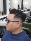 スキンフェード×パーマ｜清潔感ショート