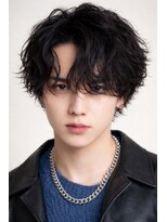 アイトーキョープラスシー 横浜(AI TOKYO+Sea)&nbsp;MEN’S横浜/センターパート/ツイストシャドウパーマメンズカット