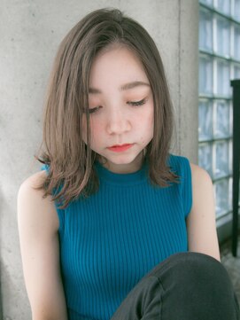 リリアン 青山(relian) グレージュカラーが可愛い☆