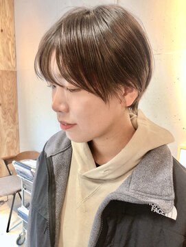 ワール(whirl.) ハンサムショート×パールベージュ☆アッシュブラウン