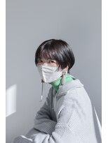 ノード(NODO) 前下がりのタイトショートボブ