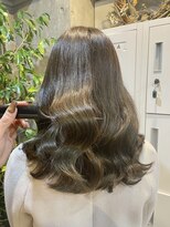 カリーナコークス 原宿 渋谷(Carina COKETH)&nbsp;オリーブベージュ/インナーカラー/ダブルカラー/レイヤーカット