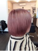 切りっぱなしボブ・ピンクヘアー
