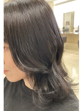 クララ ヒロシマ(CLALA Hiroshima) ブルーブラック/暗めカラー/艶髪