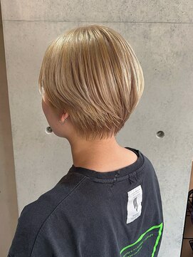 ブルーメ(Blume...) ハイトーン♪ハンサムショート