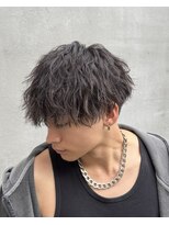 オーバル ジングウマエ(OVARL jingumae)&nbsp;縦落ちネオシャープ