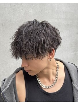 オーバル ジングウマエ(OVARL jingumae) 縦落ちネオシャープ