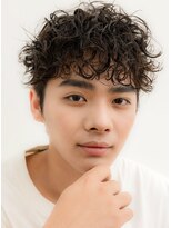 ブリランチン イワタ(Brilliantine Iwata)&nbsp;強めエッジがカッコいい！大人プードルパーマ