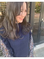 ヘアデザイン ソラ(Sola) マットベージュシークレットハイライト ウェーブロング
