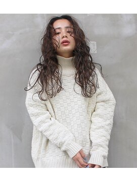 ソルトウォーター(SALT WATER) 外国人風センターパートハイライト