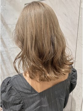 ボネッカ 鶴見(BONECCA) ふんわり♪ミルクティーベージュ【上岡茉央】