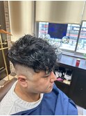 スペインカール/スキンフェード/束感ショート<理容室>[メンズ/