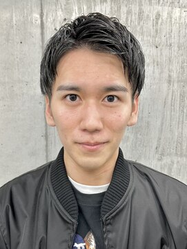 フイ 代々木(Hui) メンズ/アップバング/ツーブロックマッシュ/束感ショート波巻き