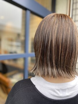 レークプラッツ(lekplats) 切りっぱなし×エアタッチハイライト