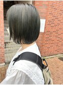 【117hairgarage】シンプルボブ_ハイライト_オリーブベージュ