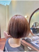 暖色ベージュ×ミニボブ　ヘルシースタイル/40代