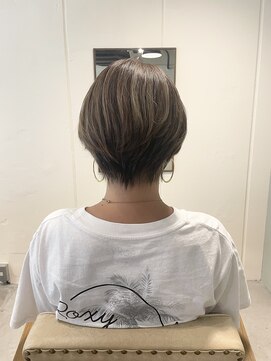 リコ ヘアー(Lico Hair) ハイライト×ショート