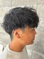 ニアウ 伊勢崎連取店(Niau)&nbsp;波巻きスパイラルパーマツイストスパイラルパーマメンズマッシュ