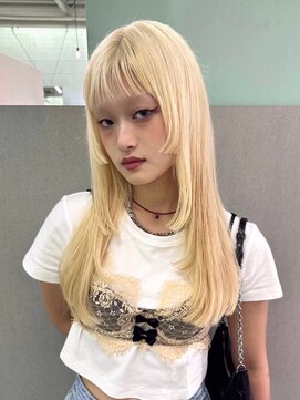 カシェ ホリエ(CACHE HORIE) ハイトーン/姫カット/ ブロンドヘア