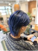 ネイビーブルー×ハンサムショート