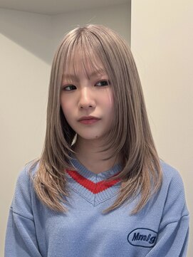 ラフ 立川(Laff) 顔周りレイヤーフェイスレイヤーミディアムレイヤーミルクティー