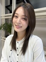 ディーエックス スリー(Dxxxx III)&nbsp;ミディレイヤーカット［韓国/顔周りカット/イルミナカラー］