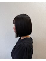 ウフアンビアンス(Oeuf.ambiance)&nbsp;グレージュ前下がりボブ9.8